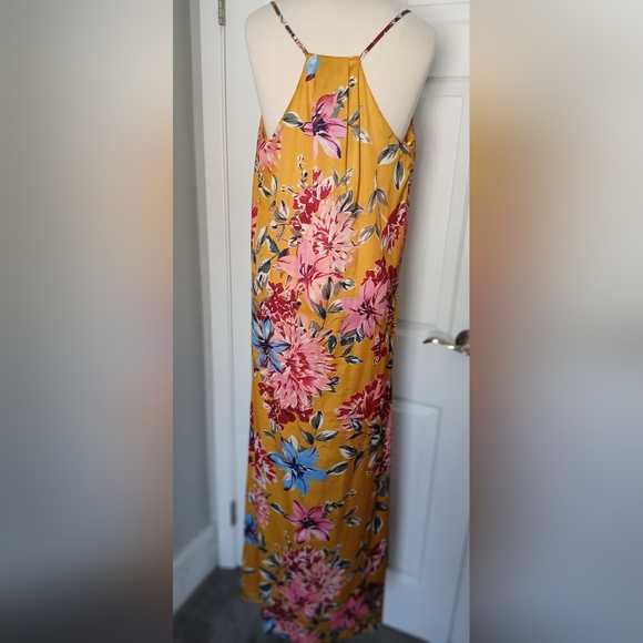 Nicole Miller Floral Yellow Maxi Dress. Size 8. Has Pockets & Built In Bra. - Picture 2 of 5